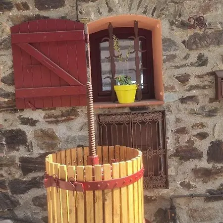 בית נופש Maison Sur La Roche, Vue Exceptionnelle, Quartier Des Peintres, Calme, Clim Et Wifi, Parking Prive, Plages A Pied *