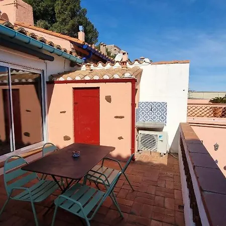 Сasa de vacaciones Maison Sur La Roche, Vue Exceptionnelle, Quartier Des Peintres, Calme, Clim Et Wifi, Parking Privé, Plages à Pied