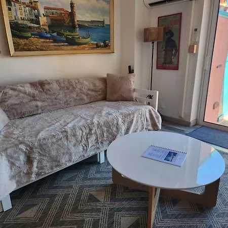 Maison Sur La Roche, Vue Exceptionnelle, Quartier Des Peintres, Calme, Clim Et Wifi, Parking Privé, Plages à Pied