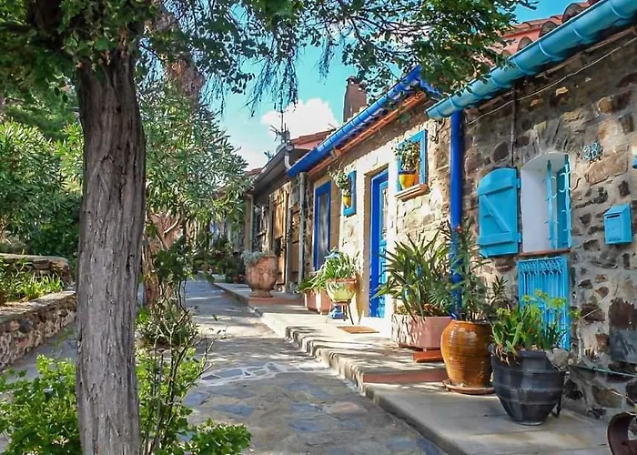 Maison Sur La Roche, Vue Exceptionnelle, Quartier Des Peintres, Calme, Clim Et Wifi, Parking Prive, Plages A Pied
